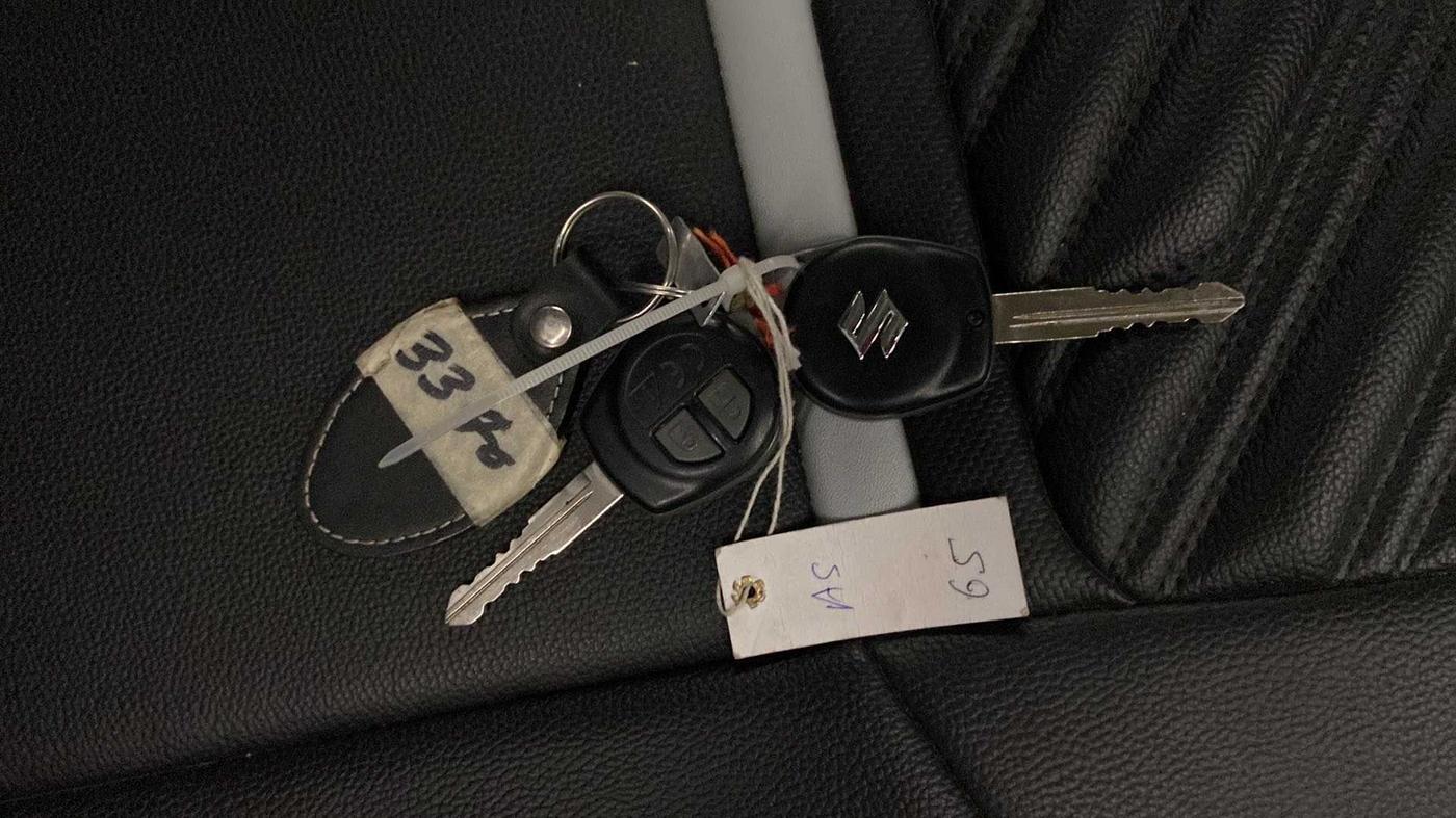 2023 Maruti Swift VXI AMT, Petrol, Automatic, 11,603 km, Key Close Up
