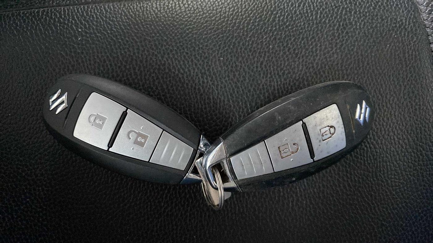 2017 Maruti Baleno ALPHA PETROL 1.2, Petrol, Manual, 99,026 km, Key Close Up