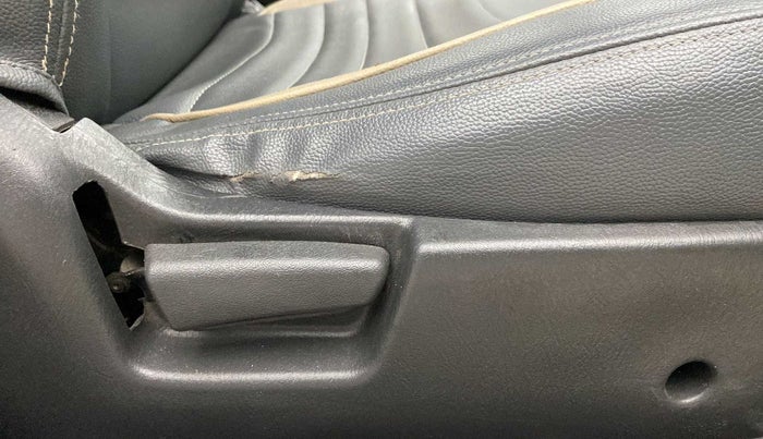 2017 Maruti Alto K10 VXI, Petrol, Manual, 20,217 km, Driver Side Adjustment Panel