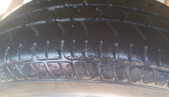 2016 Maruti Alto K10 VXI AMT, Petrol, Automatic, 26,705 km, Right Rear Tyre Tread