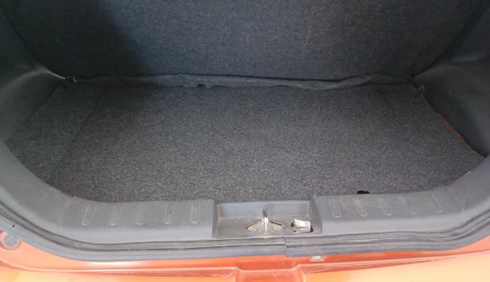 2016 Maruti Alto K10 VXI AMT, Petrol, Automatic, 26,705 km, Boot Inside