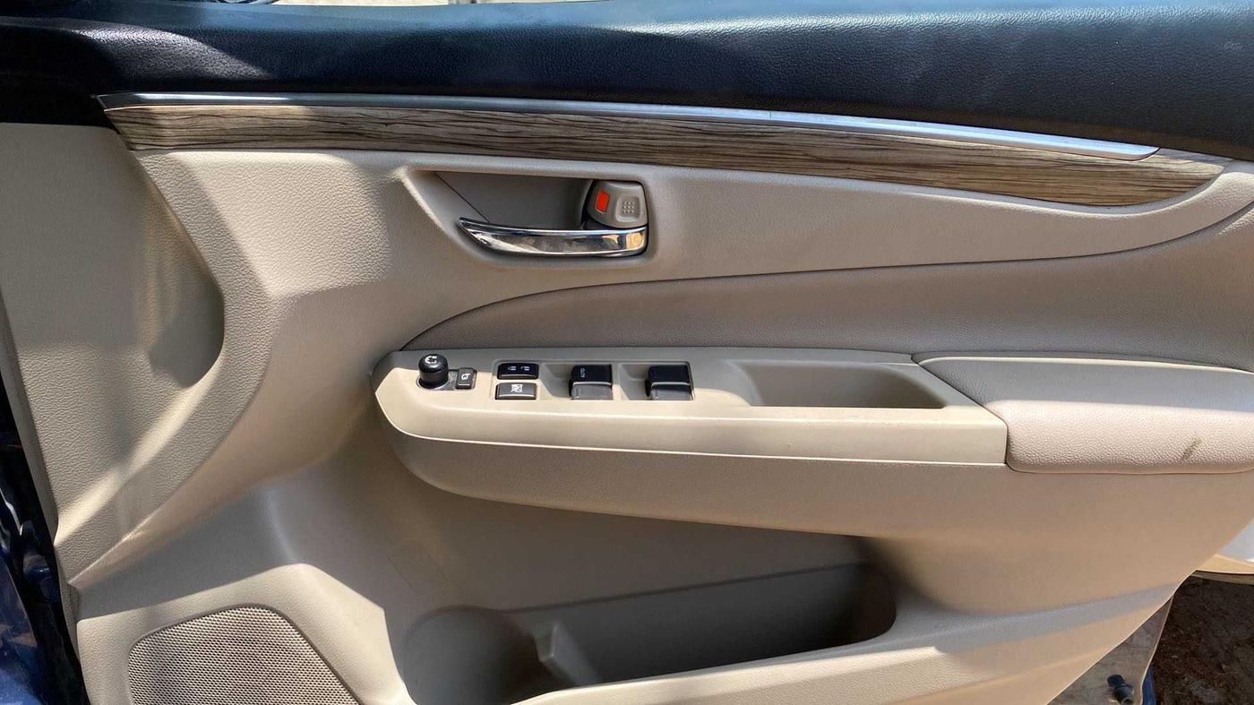 2021 Maruti Ciaz ALPHA 1.5 SHVS PETROL, Petrol, Manual, 28,866 km, Driver Side Door Panels Control