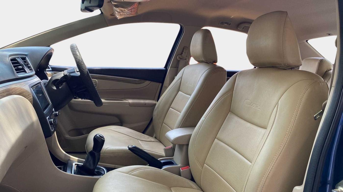 2021 Maruti Ciaz ALPHA 1.5 SHVS PETROL, Petrol, Manual, 28,866 km, Right Side Front Door Cabin