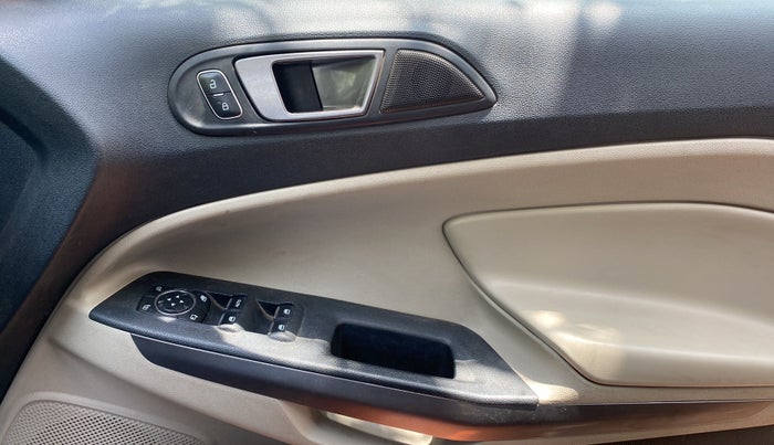 2020 Ford Ecosport TITANIUM 1.5L DIESEL, Diesel, Manual, 66,213 km, Driver Side Door Panels Control