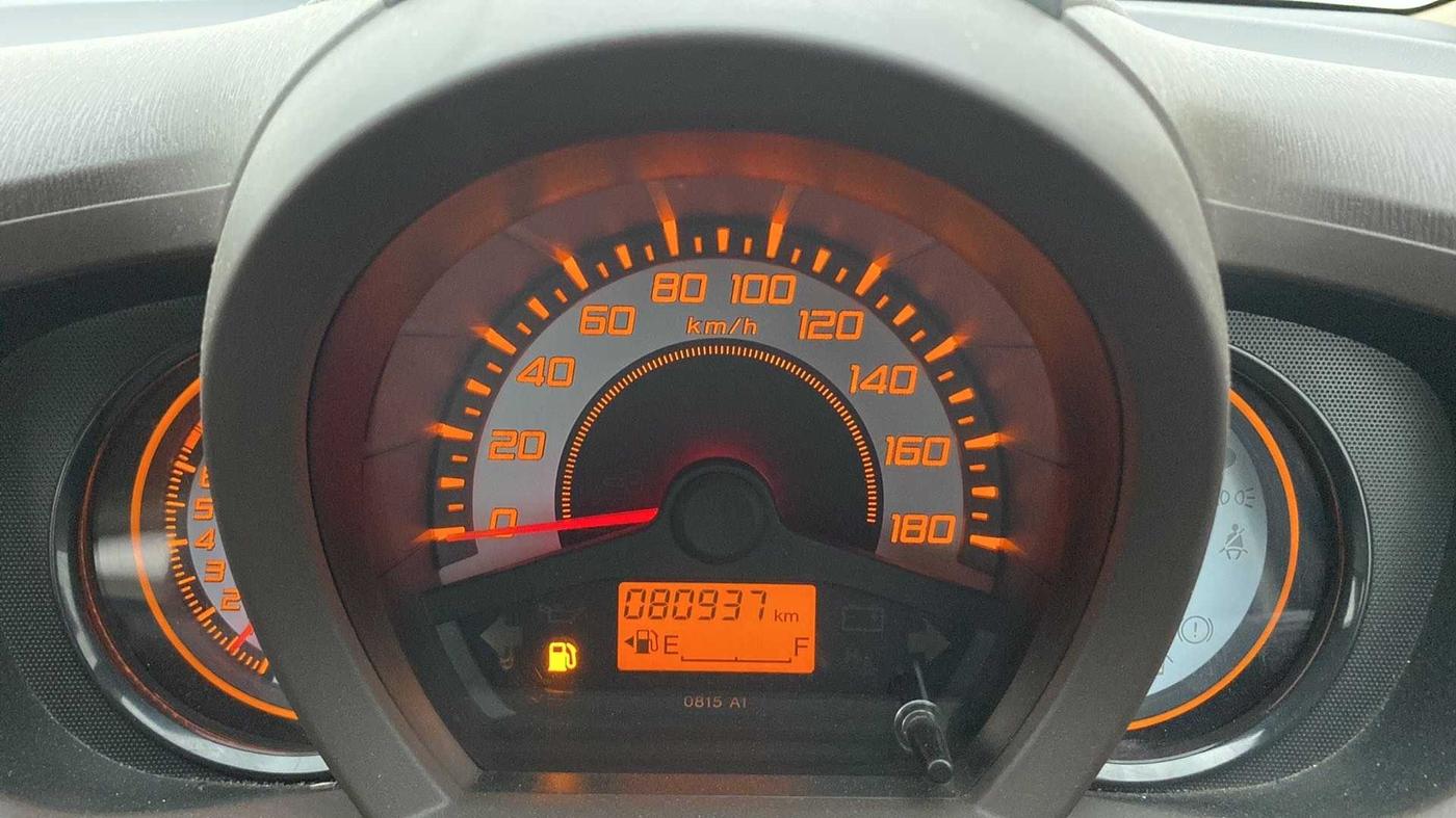 2013 Honda Brio S MT, Petrol, Manual, 80,889 km, Odometer Image