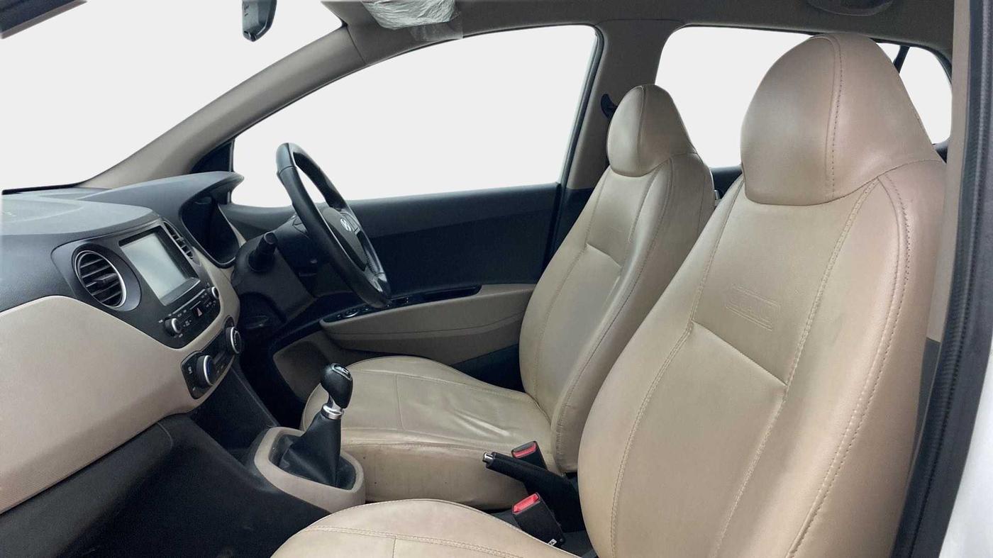 2017 Hyundai Grand i10 ASTA 1.2 KAPPA VTVT, Petrol, Manual, 62,980 km, Right Side Front Door Cabin
