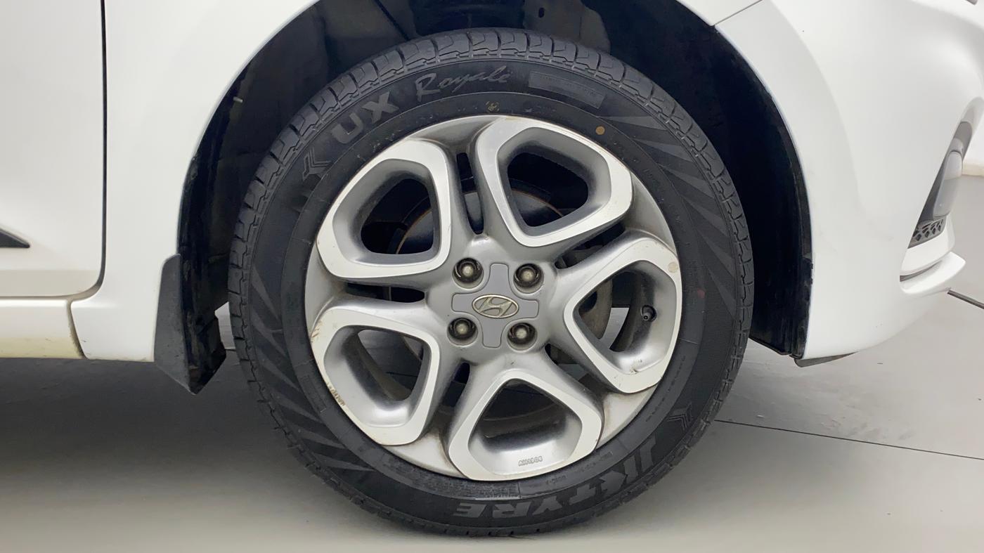 2019 Hyundai Elite i20 ASTA 1.2 (O), Petrol, Manual, 28,713 km, Right Front Wheel