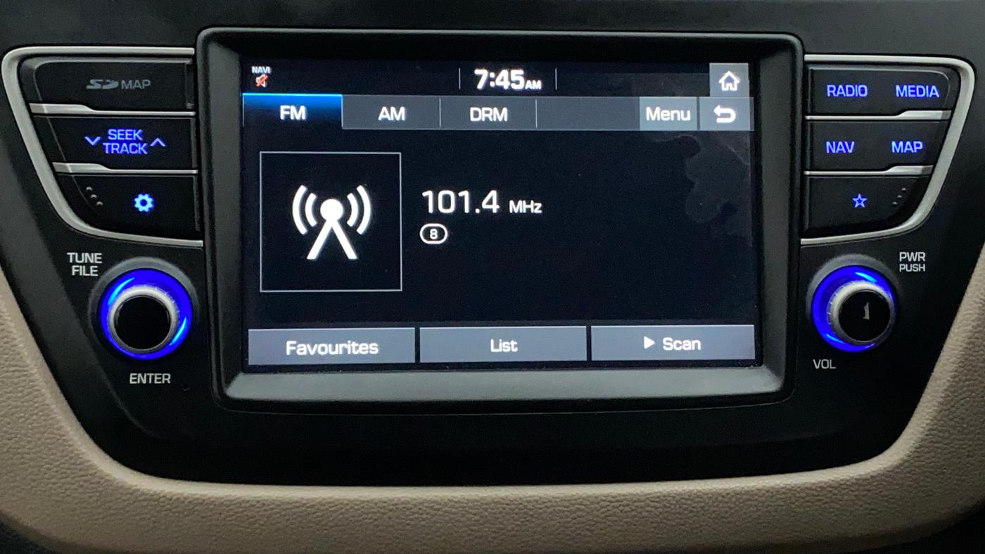 2019 Hyundai Elite i20 ASTA 1.2 (O), Petrol, Manual, 28,713 km, Infotainment System