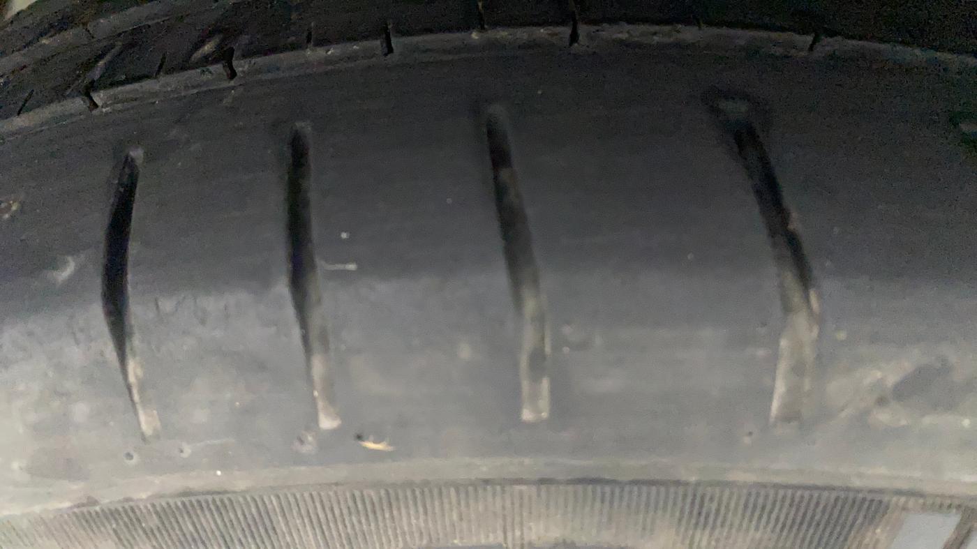 2019 Hyundai Elite i20 ASTA 1.2 (O), Petrol, Manual, 28,713 km, Right Rear Tyre Tread