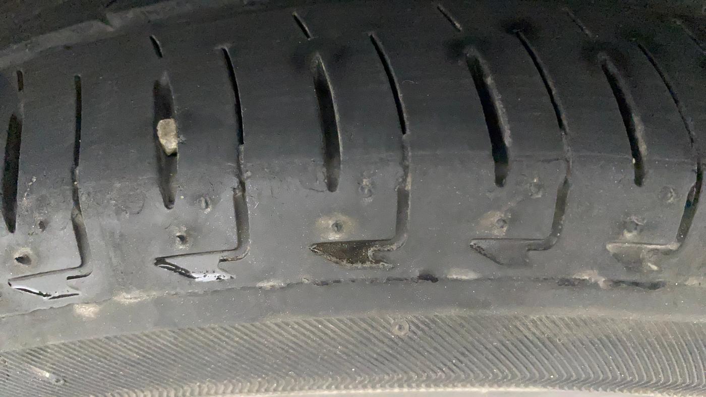 2019 Hyundai Elite i20 ASTA 1.2 (O), Petrol, Manual, 28,713 km, Left Rear Tyre Tread