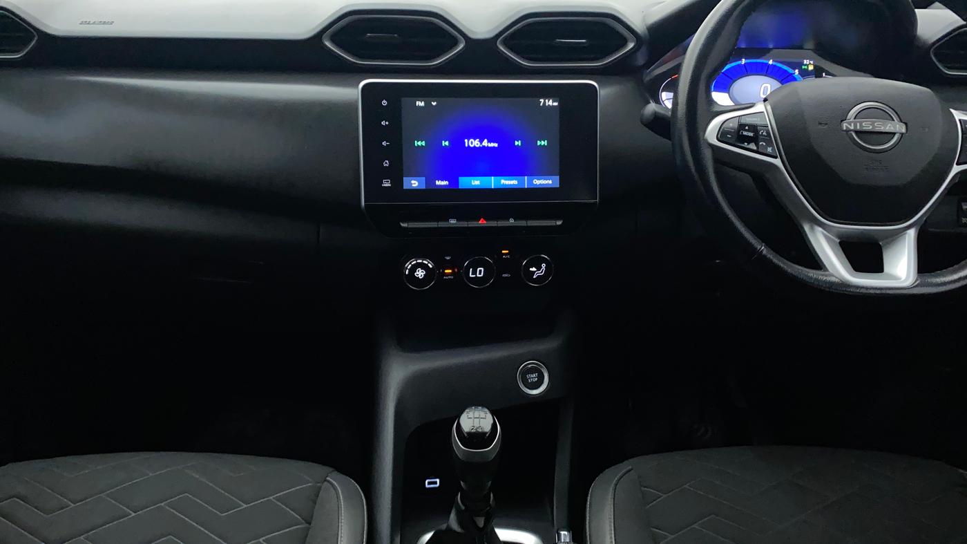 2021 Nissan MAGNITE XV PREMIUM, Petrol, Manual, 24,699 km, Air Conditioner