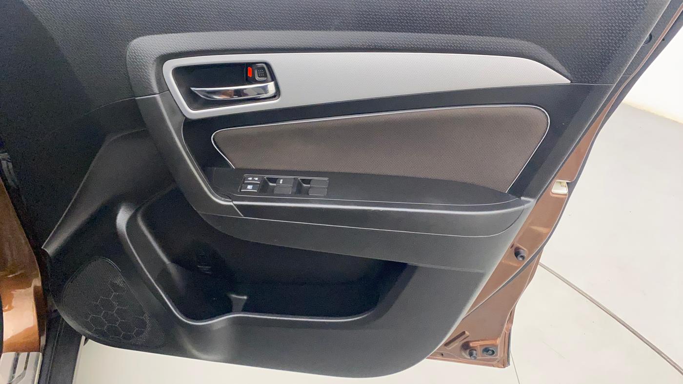 2022 Toyota URBAN CRUISER PREMIUM GRADE AT, Petrol, Automatic, 29,494 km, Driver Side Door Panels Control
