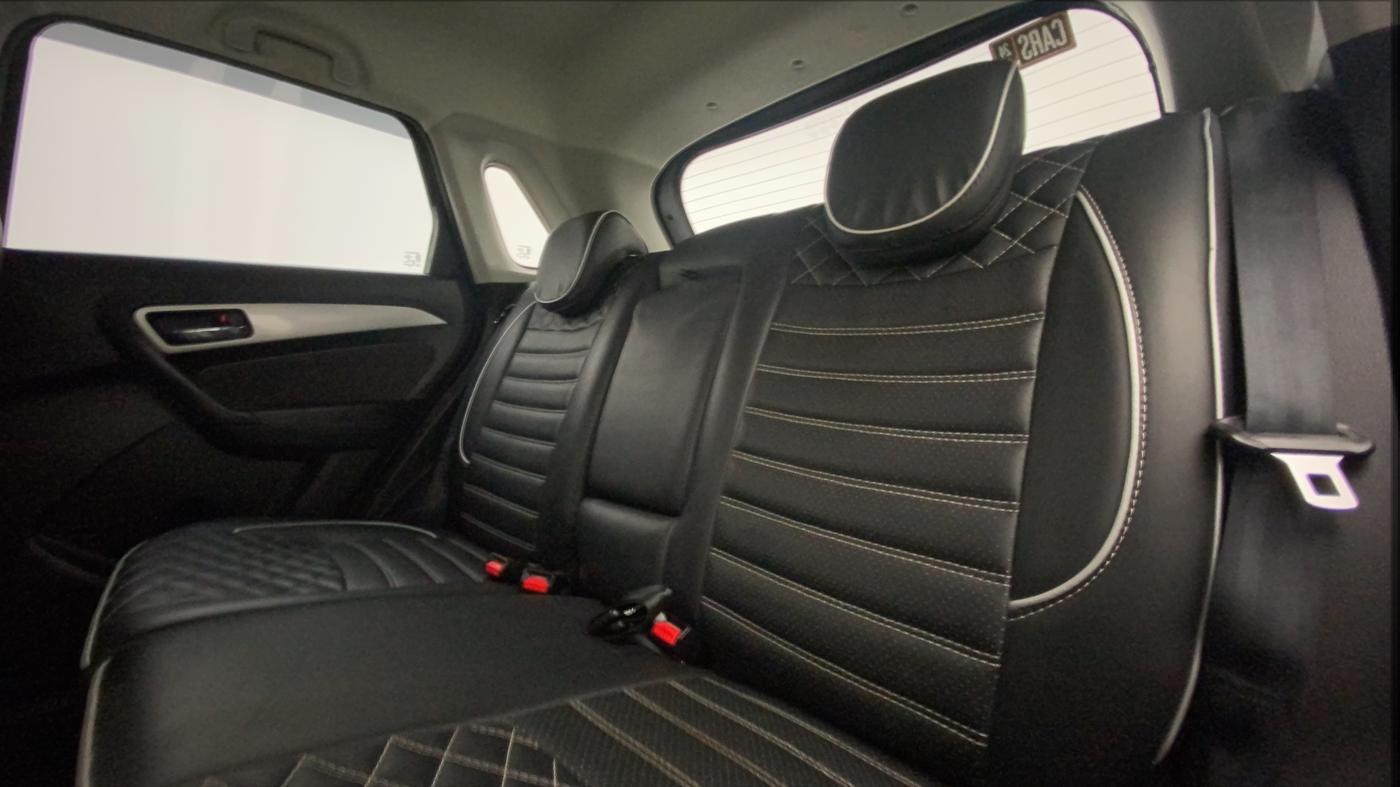 2022 Toyota URBAN CRUISER PREMIUM GRADE AT, Petrol, Automatic, 29,494 km, Right Side Rear Door Cabin