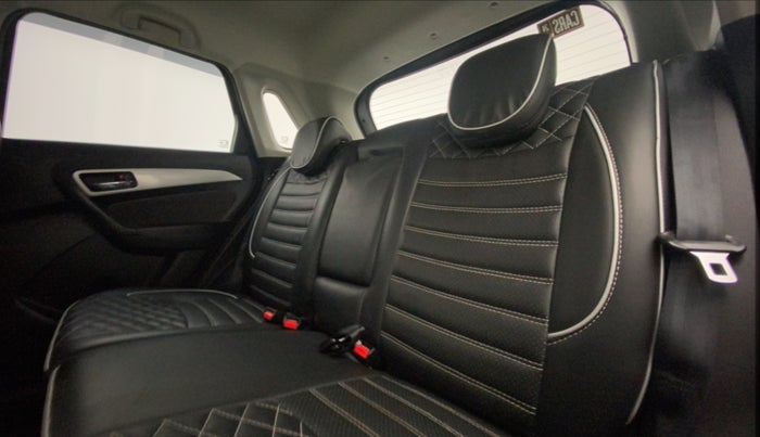 2022 Toyota URBAN CRUISER PREMIUM GRADE AT, Petrol, Automatic, 29,494 km, Right Side Rear Door Cabin