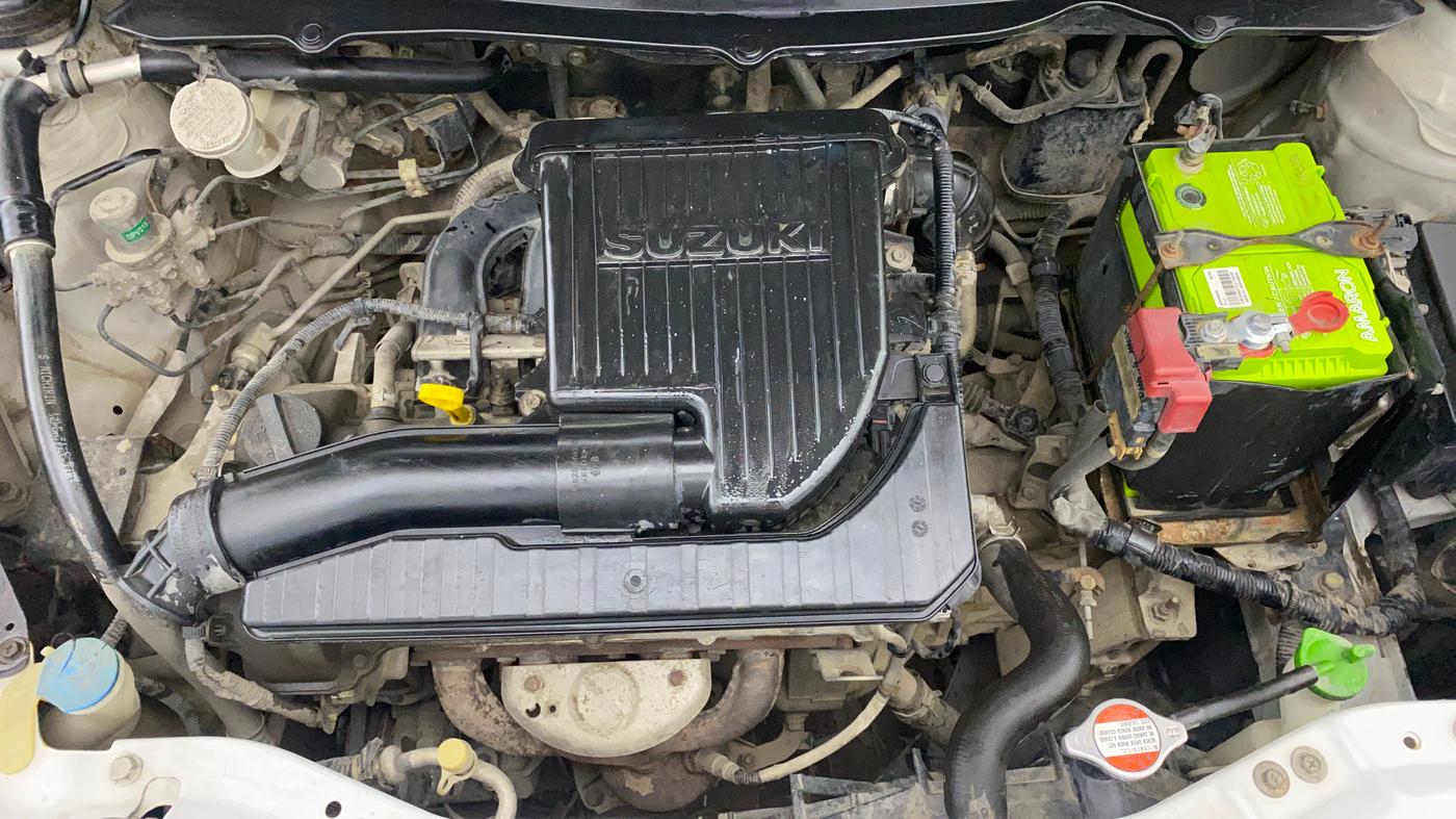 2014 Maruti Swift Dzire VXI, Petrol, Manual, 90,477 km, Engine View