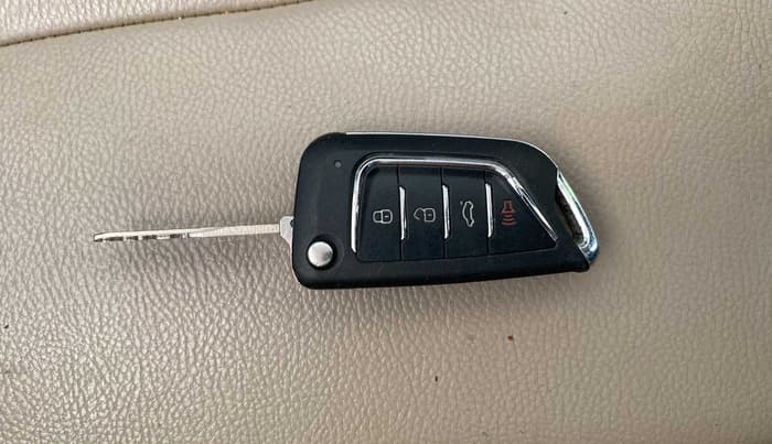 2014 Datsun Go T, Petrol, Manual, 56,095 km, Key Close Up