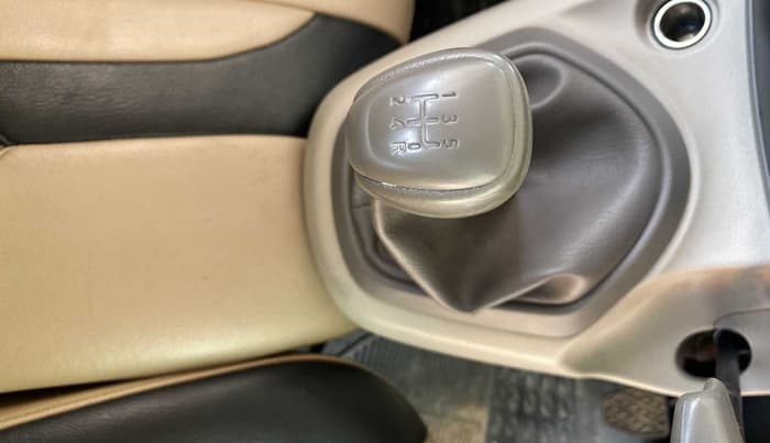 2014 Datsun Go T, Petrol, Manual, 56,095 km, Gear Lever