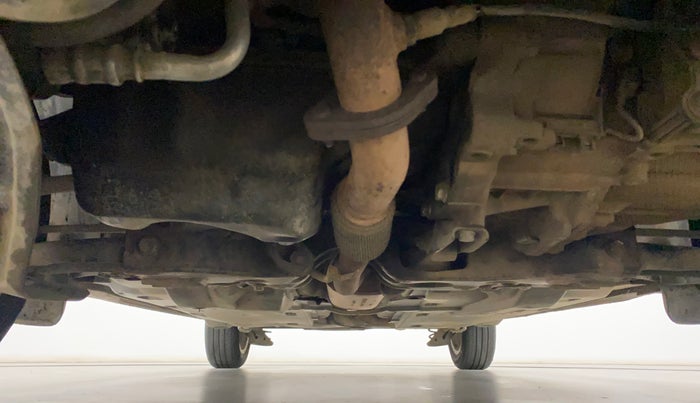 2015 Volkswagen Vento HIGHLINE PETROL AT, Petrol, Automatic, 91,615 km, Front Underbody