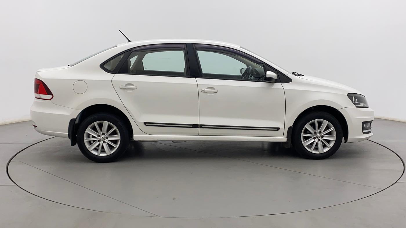 2015 Volkswagen Vento HIGHLINE PETROL AT, Petrol, Automatic, 91,615 km, Right Side View