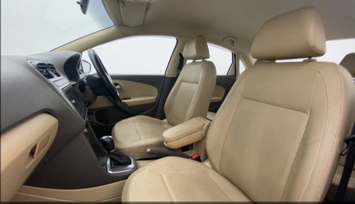 2015 Volkswagen Vento HIGHLINE PETROL AT, Petrol, Automatic, 91,615 km, Right Side Front Door Cabin