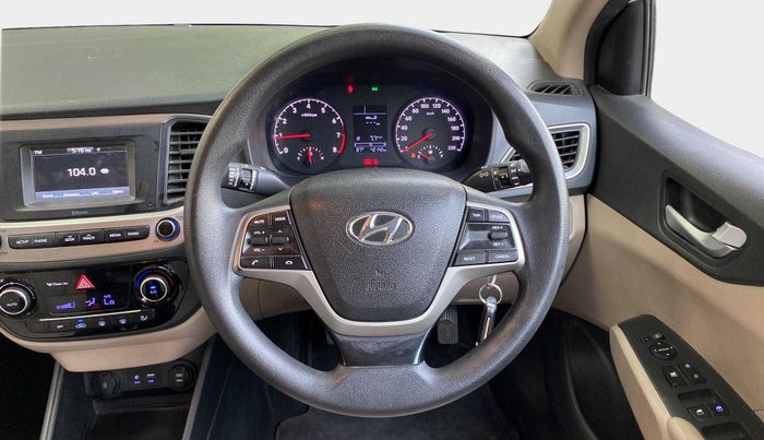 2018 Hyundai Verna 1.4 EX PETROL, Petrol, Manual, 42,136 km, Steering Wheel Close Up