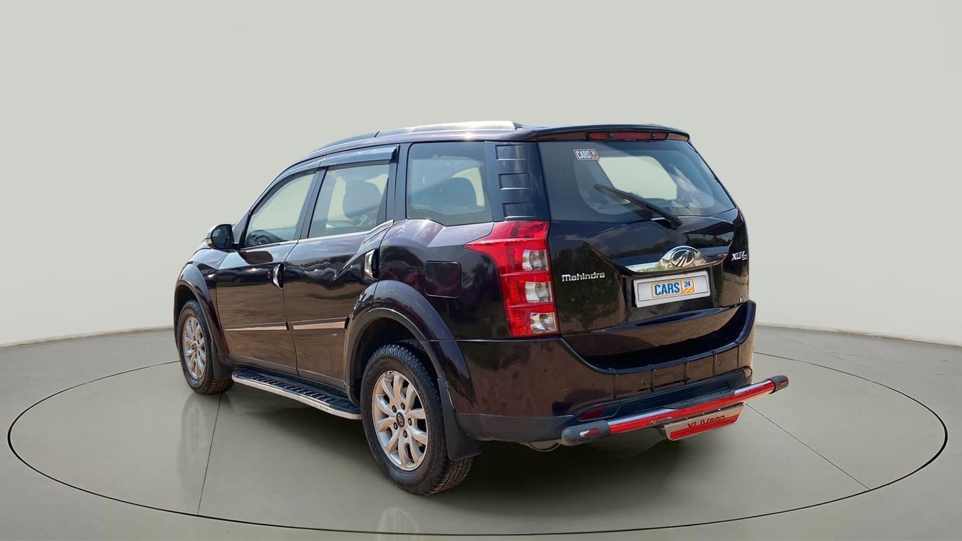 2015 Mahindra XUV500 W10, Diesel, Manual, 86,741 km, Left Back Diagonal
