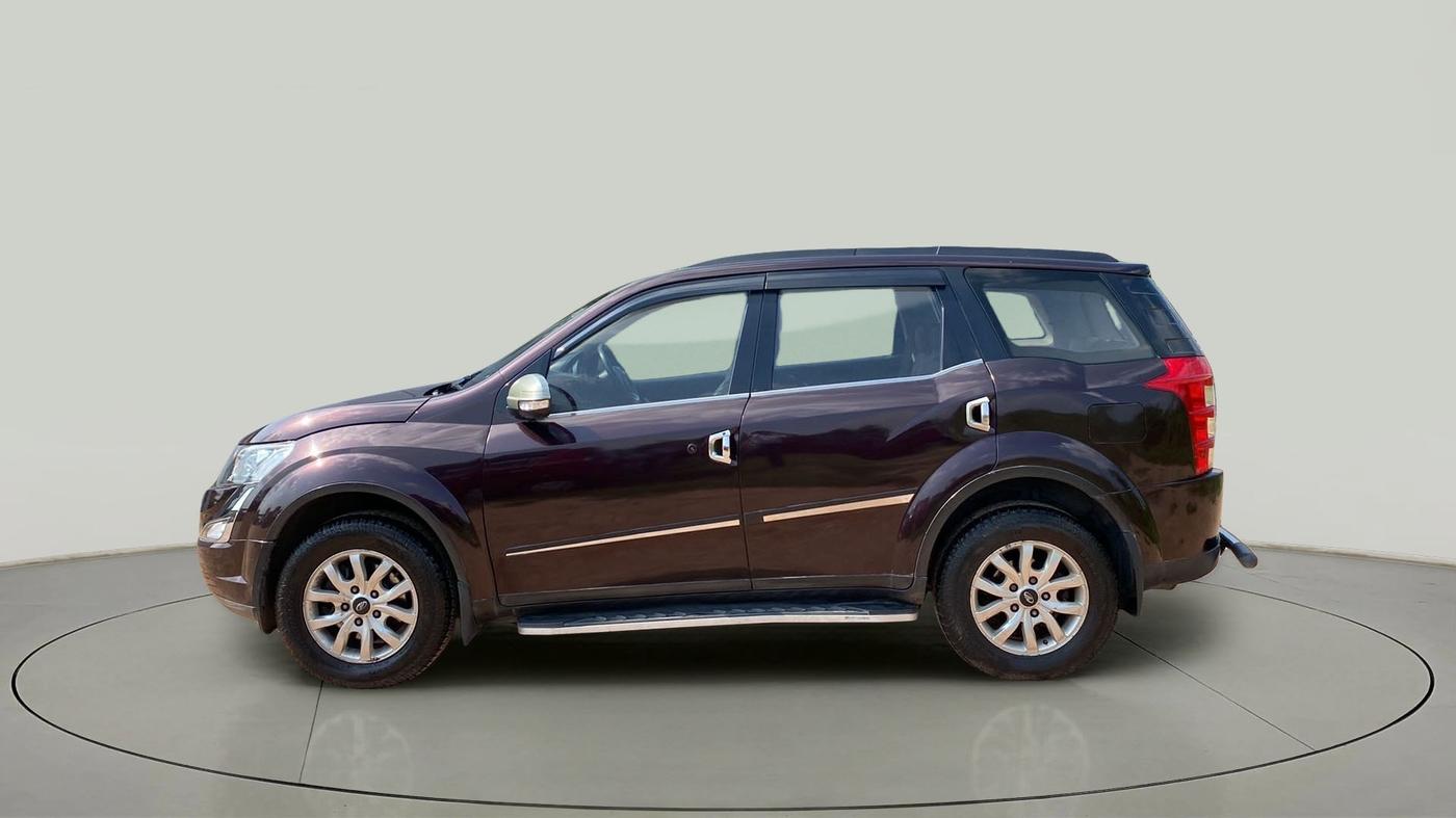 2015 Mahindra XUV500 W10, Diesel, Manual, 86,741 km, Left Side