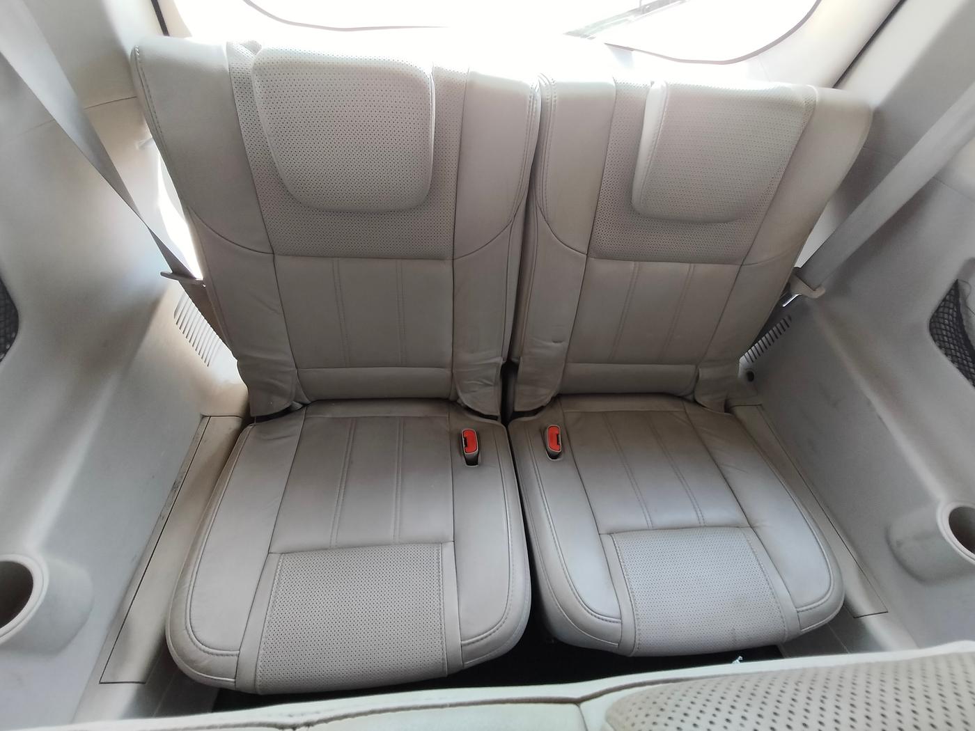 2015 Mahindra XUV500 W10, Diesel, Manual, 86,741 km, Third Seat Row ( optional )