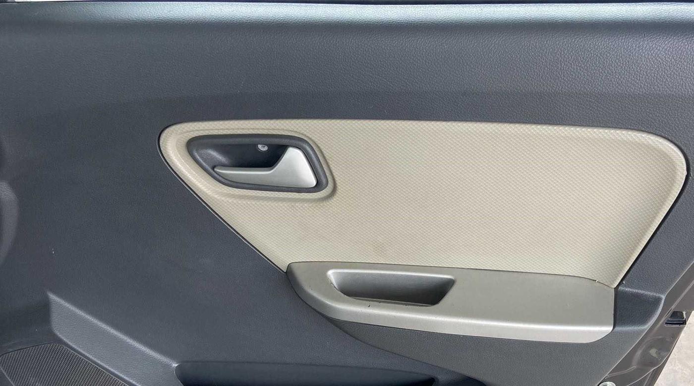 2018 Maruti Alto K10 VXI, Petrol, Manual, 67,816 km, Driver Side Door Panels Control