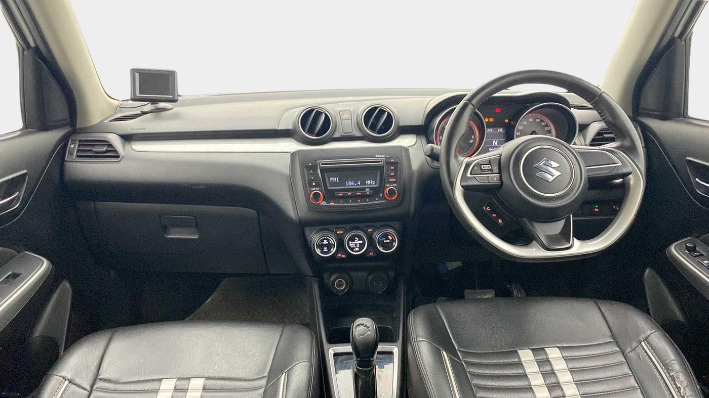 2018 Maruti Swift ZDI AMT, CNG, Automatic, 94,745 km, Dashboard