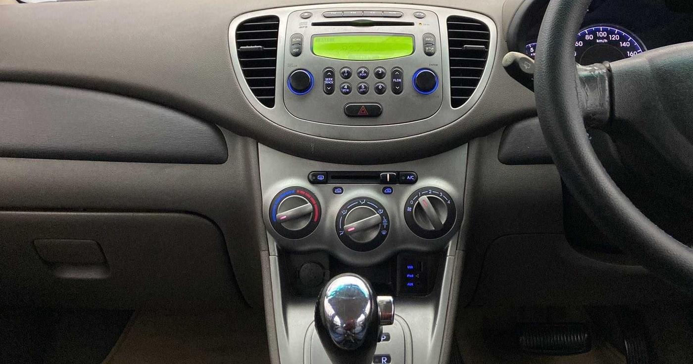 2011 Hyundai i10 SPORTZ 1.2 AT, Petrol, Automatic, 61,445 km, Air Conditioner