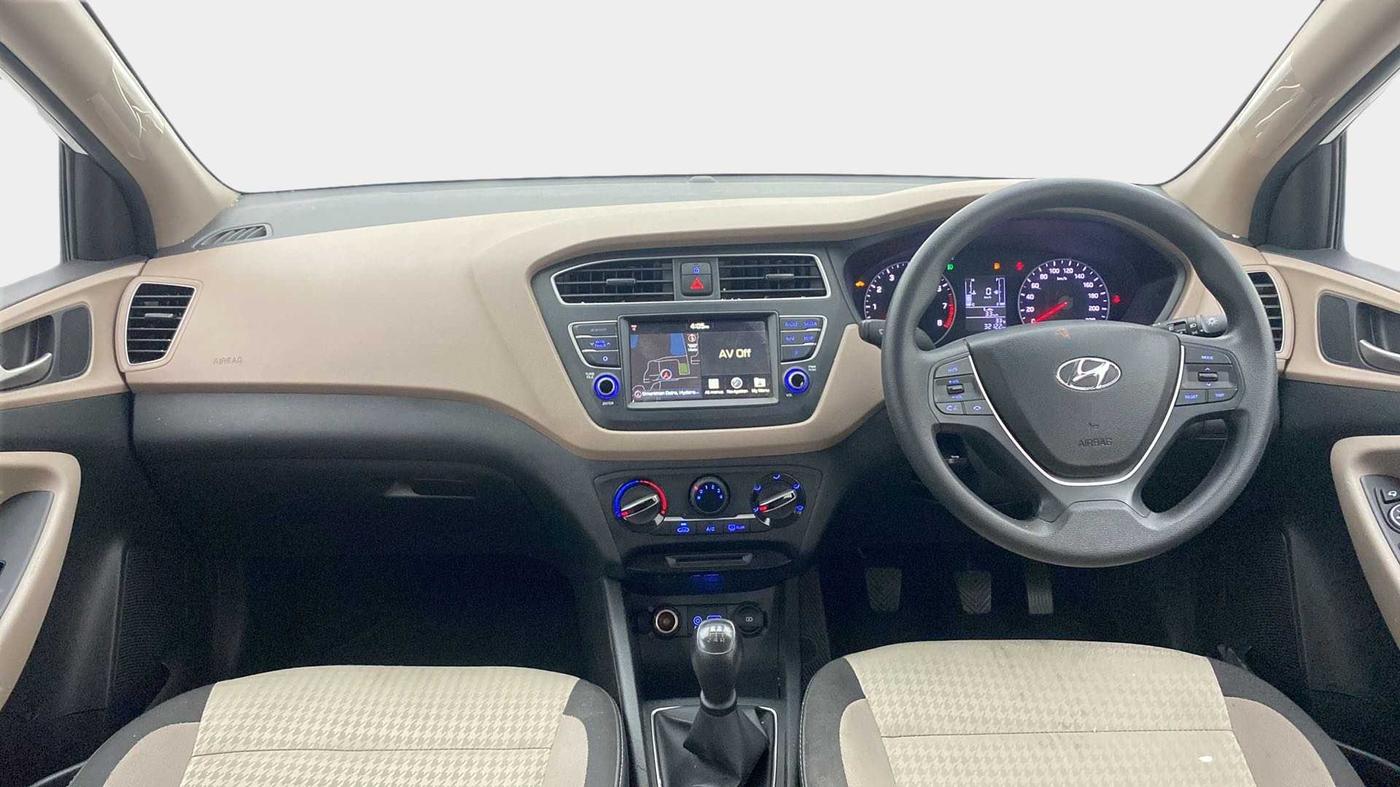 2019 Hyundai Elite i20 SPORTZ PLUS 1.2, Petrol, Manual, 32,047 km, Dashboard