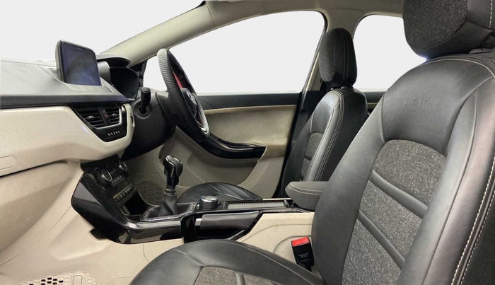 2022 Tata NEXON XZ PLUS PETROL SUNROOF, Petrol, Manual, 43,169 km, Right Side Front Door Cabin