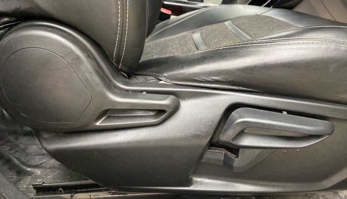 2022 Tata NEXON XZ PLUS PETROL SUNROOF, Petrol, Manual, 43,169 km, Driver Side Adjustment Panel