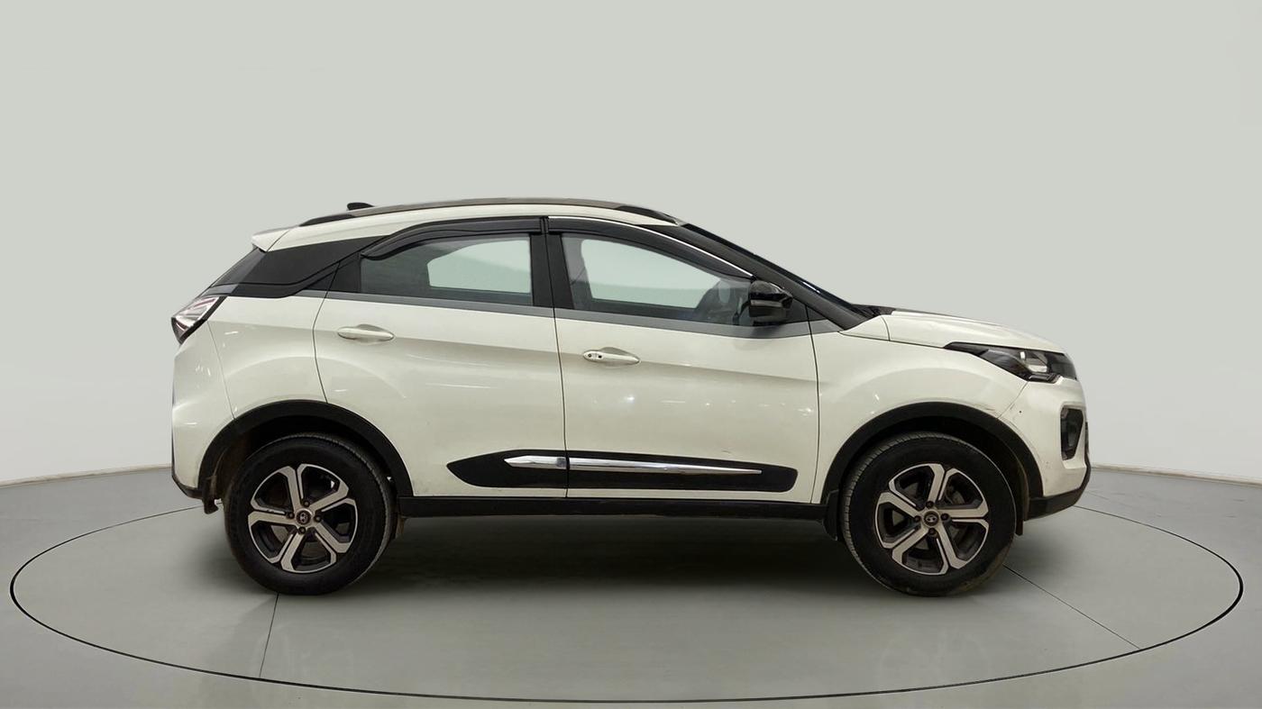 2022 Tata NEXON XZ PLUS PETROL SUNROOF, Petrol, Manual, 43,169 km, Right Side View
