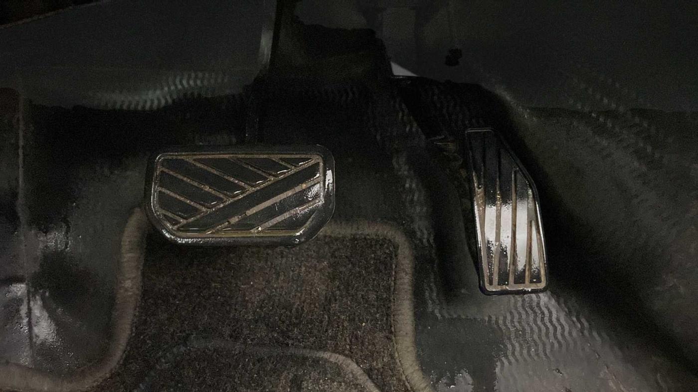 2021 Maruti Dzire VXI AMT, Petrol, Automatic, 49,622 km, Pedals