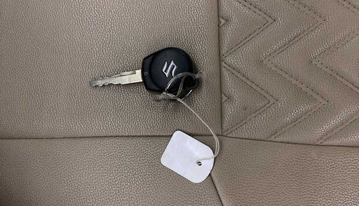 2021 Maruti Dzire VXI AMT, Petrol, Automatic, 49,622 km, Key Close Up