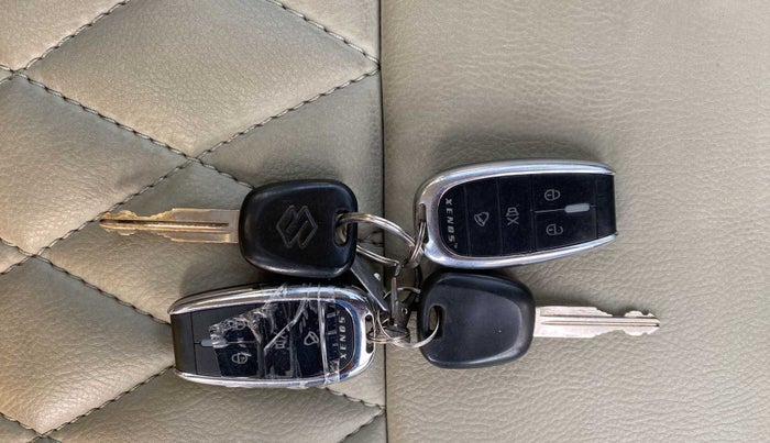 2014 Maruti Alto K10 VXI AMT, Petrol, Automatic, 82,298 km, Key Close Up