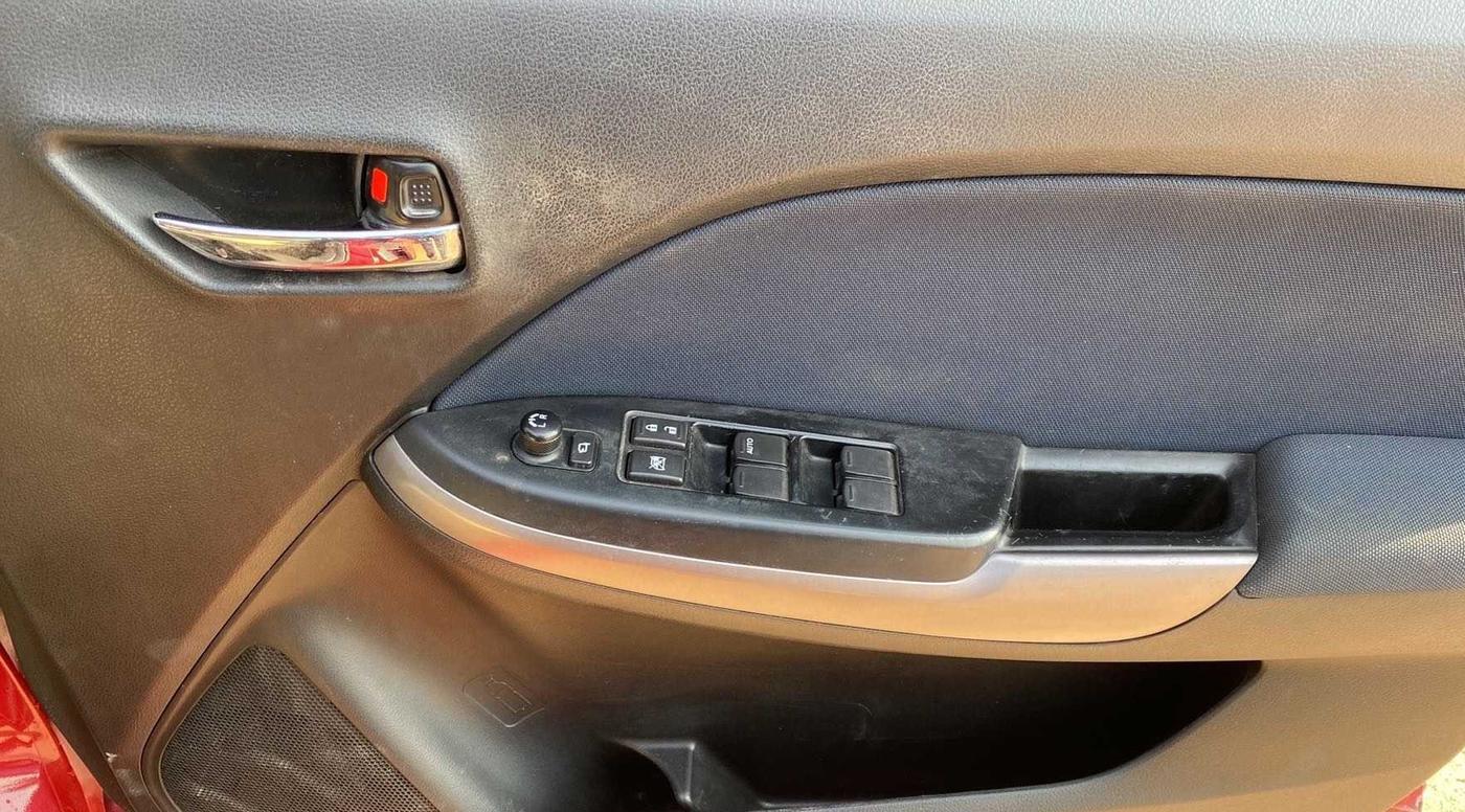 2021 Maruti Baleno DELTA CVT PETROL 1.2, Petrol, Automatic, 32,670 km, Driver Side Door Panels Control