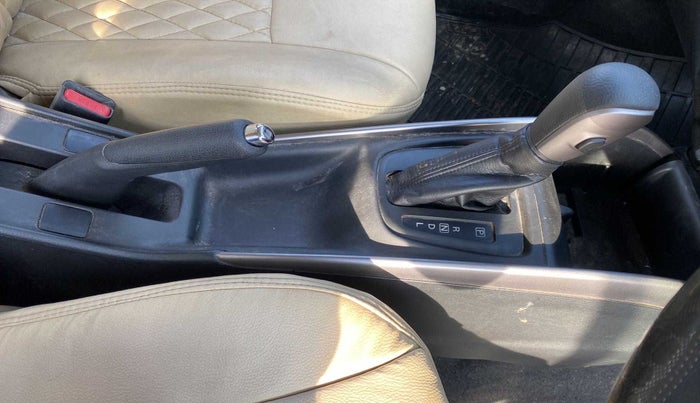 2021 Maruti Baleno DELTA CVT PETROL 1.2, Petrol, Automatic, 32,670 km, Gear Lever