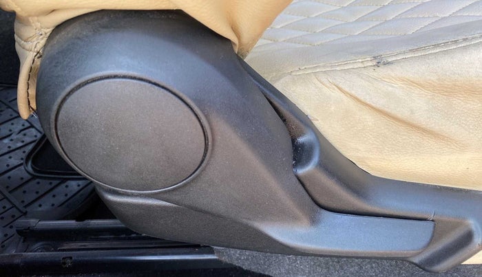 2021 Maruti Baleno DELTA CVT PETROL 1.2, Petrol, Automatic, 32,670 km, Driver Side Adjustment Panel