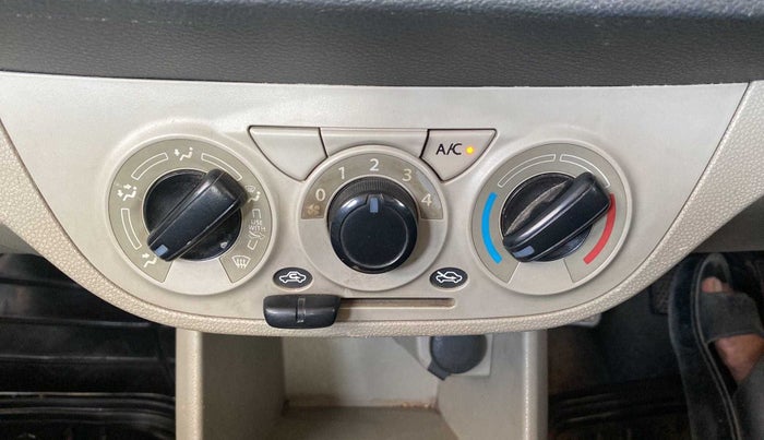 2019 Maruti Alto K10 VXI, Petrol, Manual, 47,066 km, AC Unit - Directional switch has minor damage