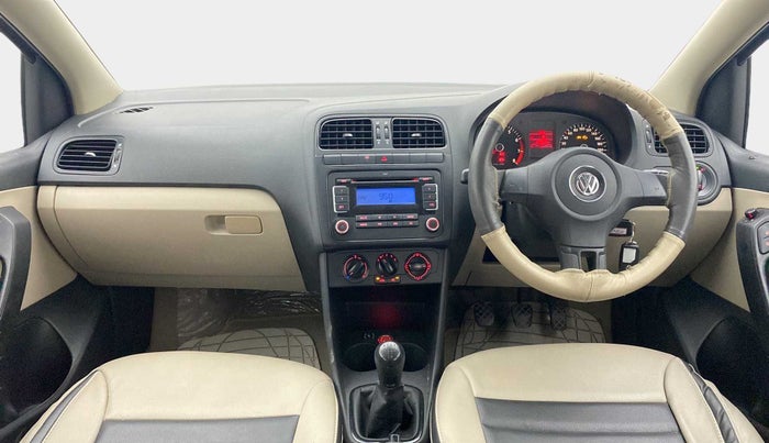 2012 Volkswagen Polo COMFORTLINE 1.2L PETROL, Petrol, Manual, 1,08,773 km, Dashboard