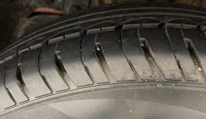 2018 Tata TIGOR XM PETROL, Petrol, Manual, 39,280 km, Left Front Tyre Tread
