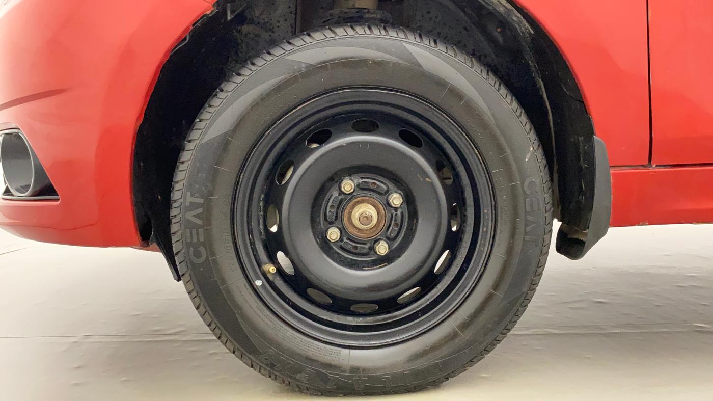 2018 Tata TIGOR XM PETROL, Petrol, Manual, 39,280 km, Left Front Wheel