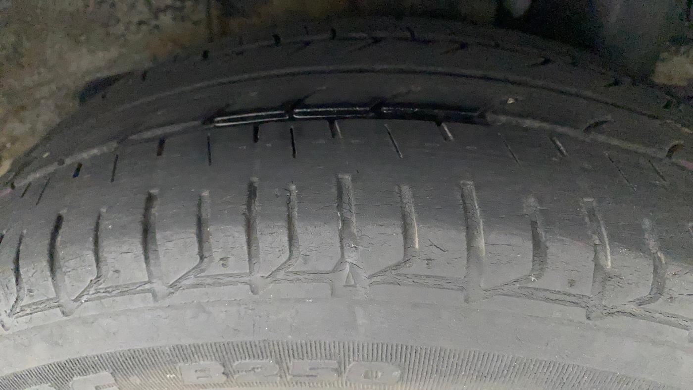 2014 Hyundai Elite i20 ASTA 1.2, Petrol, Manual, 86,362 km, Left Rear Tyre Tread