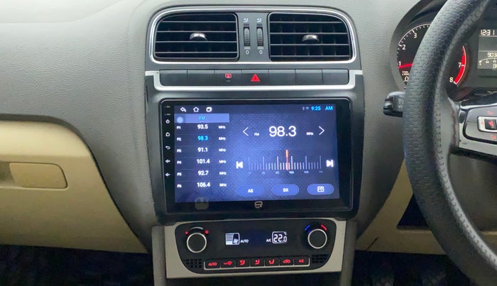 2016 Volkswagen Vento HIGHLINE 1.6 MPI, Petrol, Manual, 90,514 km, Air Conditioner