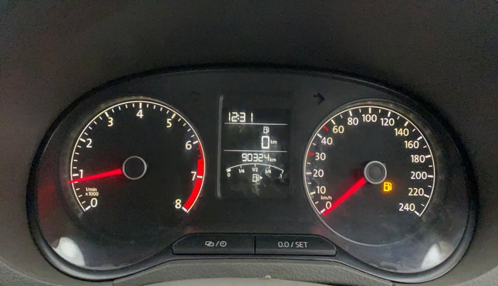 2016 Volkswagen Vento HIGHLINE 1.6 MPI, Petrol, Manual, 90,514 km, Odometer Image