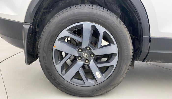 2022 Tata Safari XZA PLUS GOLD 6 S, Diesel, Automatic, 23,488 km, Right Rear Wheel
