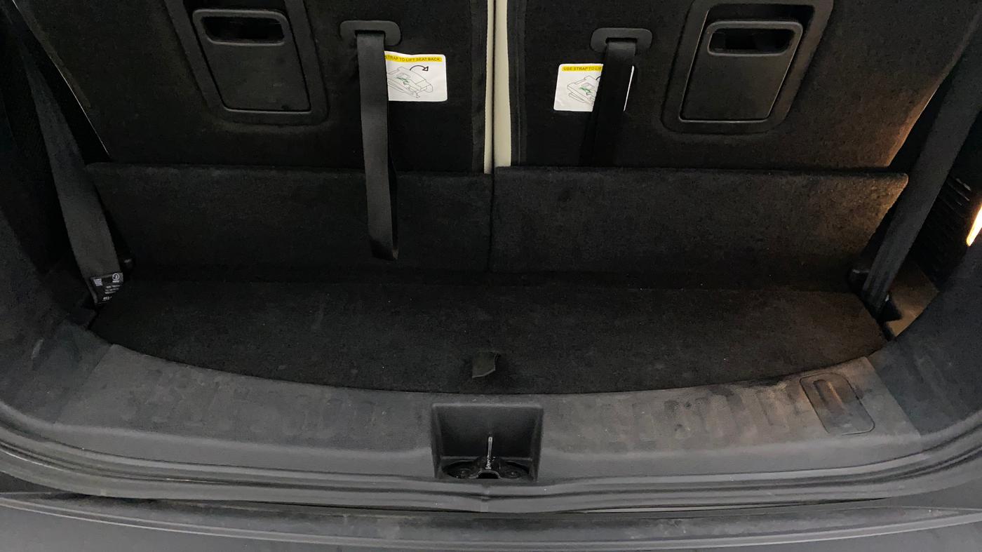2022 Tata Safari XZA PLUS GOLD 6 S, Diesel, Automatic, 23,488 km, Boot Inside